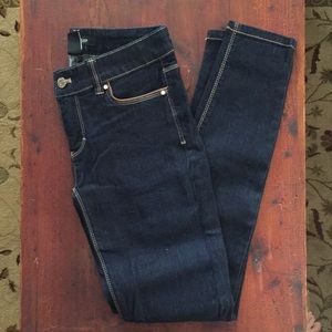 Skinny Jeans - Dark Wash